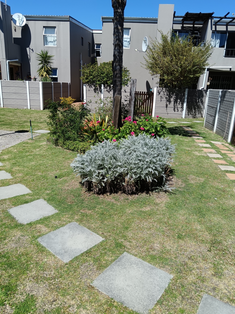 To Let 2 Bedroom Property for Rent in West Beach Western Cape